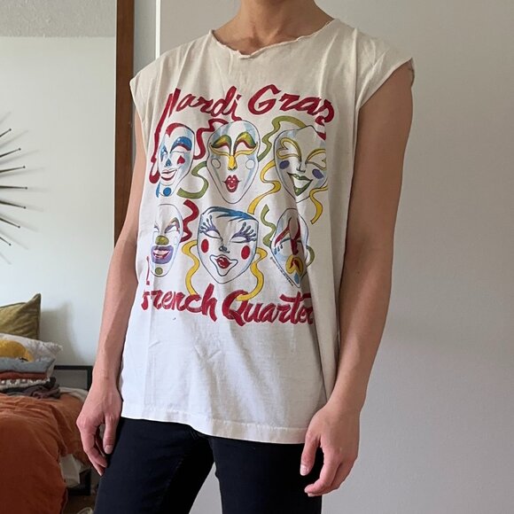 Mardi Gras Design Muscle Distressed Tank Top - Picture 1 of 1